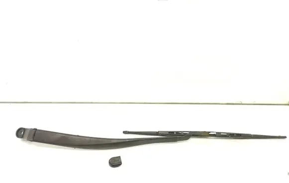 Lexus IS 220D-250-350 Front wiper blade arm