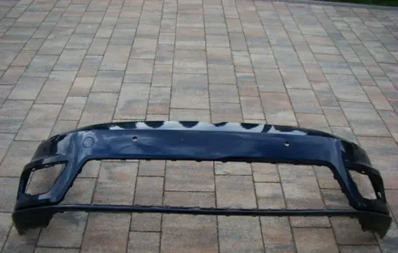 Volkswagen Golf VII Front bumper