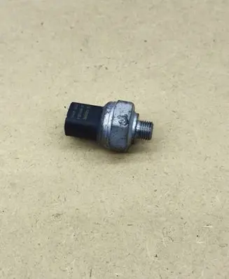 BMW 3 F30 F35 F31 Air conditioning (A/C) pressure sensor 9181464 BMW6453 24055910