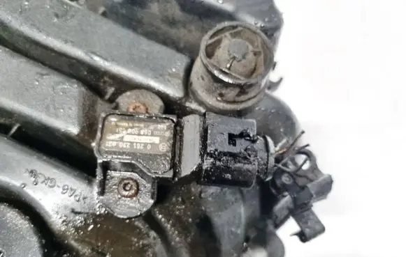 Skoda Octavia Mk2 (1Z) Air pressure sensor 06B906051 0261230031