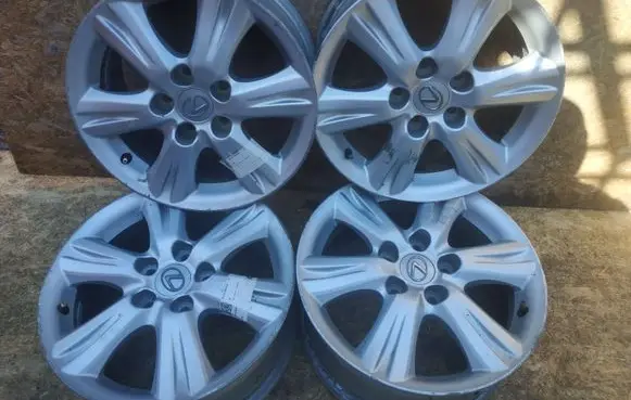 R16 alloy rim