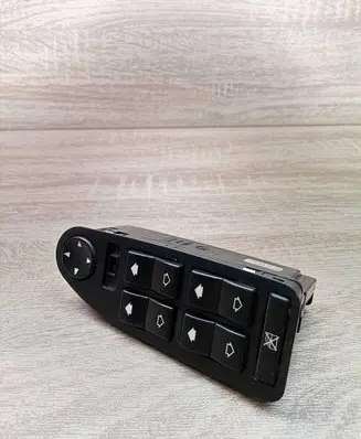 BMW 5 E39 Electric window control switch 6904306