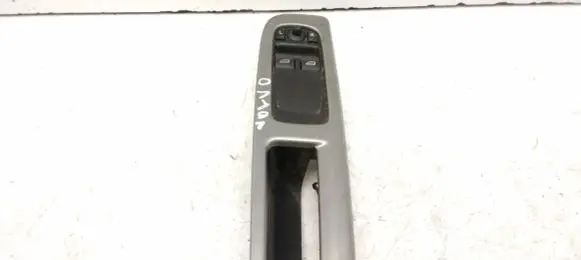 Volvo C30 Electric window control switch 30710783