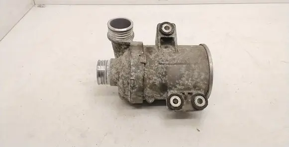 BMW 3 F30 F35 F31 Water pump 862509701