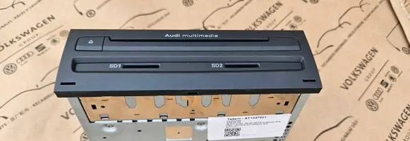 Audi A8 S8 D4 4H Navigation unit CD/DVD player 4H0035748M 4H0035748