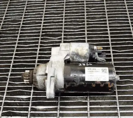 Audi Q3 8U Starter motor 30062012 02M911024C