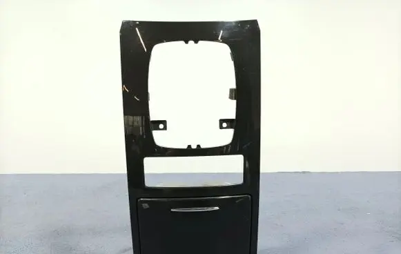 Infiniti QX70 S51 Glove box P10551B11000