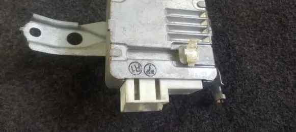 Toyota Avensis T250 Power steering control unit/module 8965005020 112900-0293