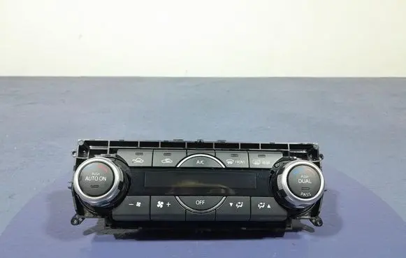 Mazda 6 Climate control unit VPGALH18C612JC
