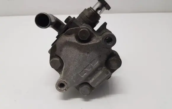Volkswagen Caddy Power steering pump