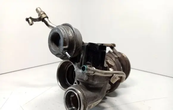 BMW 7 F01 F02 F03 F04 Turbo 4571543 11654571543 11657590598