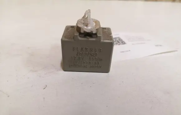 Toyota Avensis Verso Light relay 8198050030 0665004650