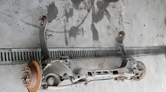 Hyundai ix35 Rear axle beam 116KM
