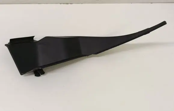 Subaru Forester SK Fender end trim 91423SJ003