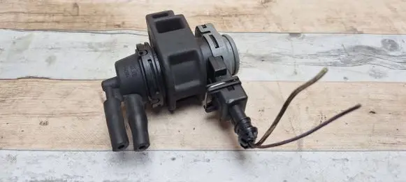 Renault Scenic II - Grand scenic II Turbo solenoid valve 8200575400