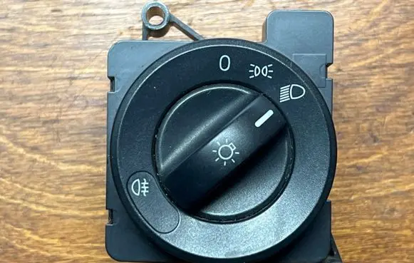 Mercedes-Benz Sprinter W906 Light switch A9065450104
