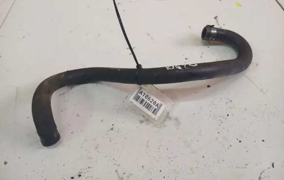 Volvo V70 Engine coolant pipe/hose