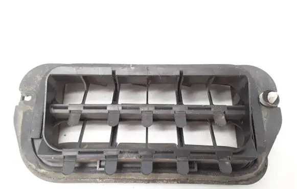 Honda Legend III KA9 Quarter panel pressure vent 