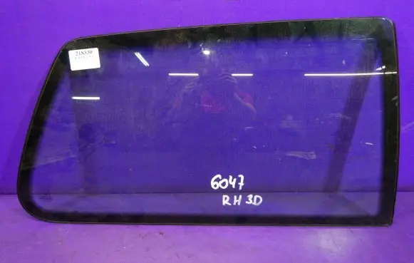 Volkswagen Golf IV Rear side window