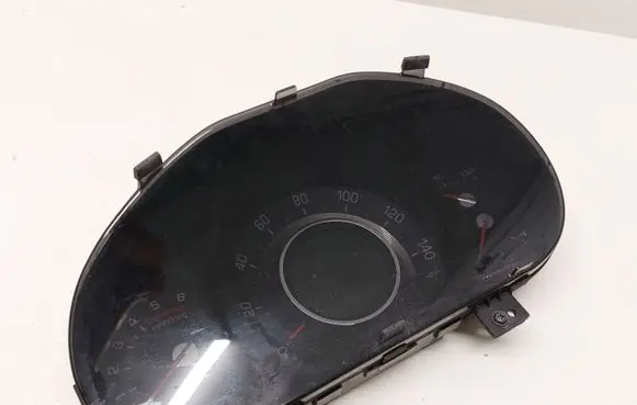 KIA Sportage Speedometer (instrument cluster) 940113U696
