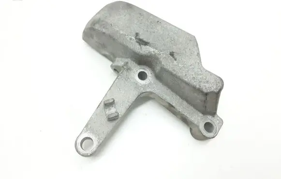 Volvo XC90 Engine mounting bracket 30680710