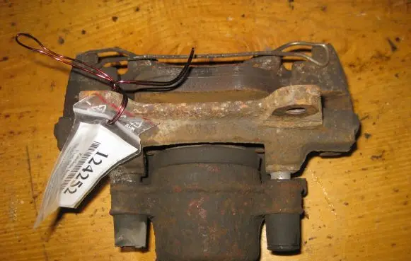 Fiat Marea Front brake caliper