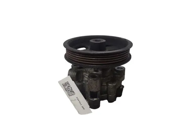 Toyota Corolla Verso E121 Power steering pump