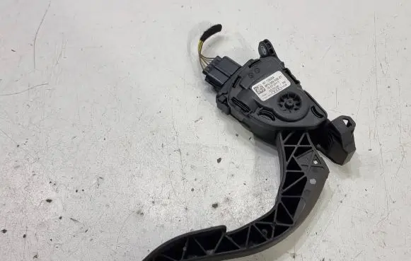 Audi Q5 SQ5 Accelerator throttle pedal 8K1723523A 19072013