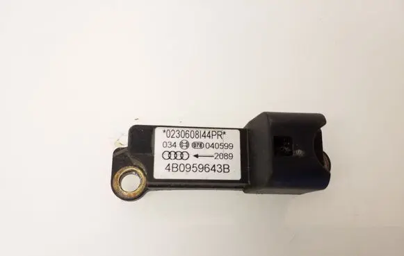 Audi A6 S6 C5 4B Airbag deployment crash/impact sensor 4B0959643B