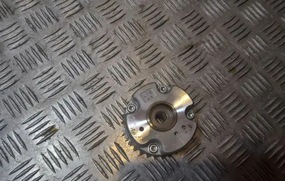 Audi A8 S8 D4 4H Timing chain sprocket 06E109083L