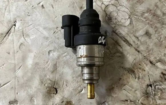 Subaru Impreza II LP gas injector 110R006408 67R010407 170121063516