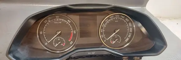 Speedometer (instrument cluster)
