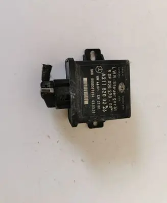 Mercedes-Benz E W211 Light module LCM A2118203226
