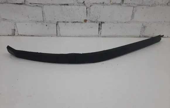 Front bumper lip