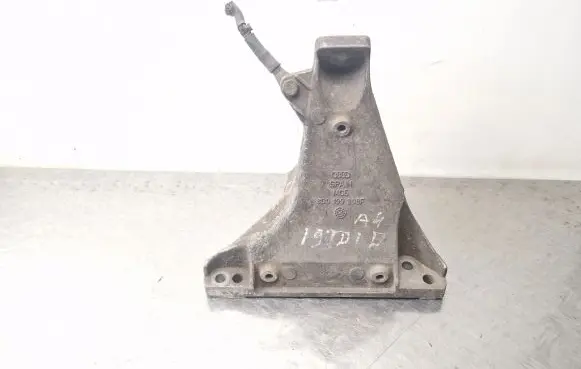 Audi A4 S4 B5 8D Engine mounting bracket 8D0199308