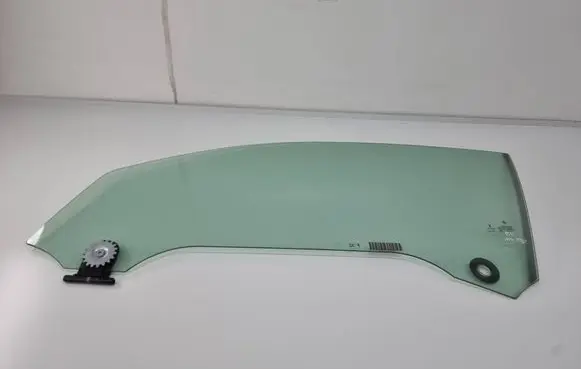 BMW M4 F82 F83 Front door window glass four-door 726872504