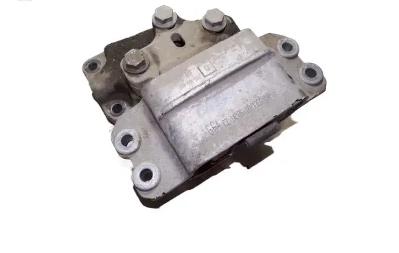 Engine mount bracket