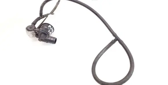 Volvo V60 Windscreen/windshield washer pump AV6117K624AA BK2117K624LA