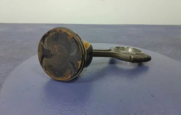 Piston