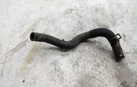 Chevrolet Captiva Engine coolant pipe/hose