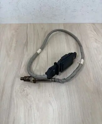 Volkswagen Golf VIII Lambda probe sensor 05L907807AP B070066633