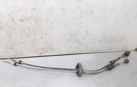 Opel Vectra C Gear shift cable linkage 