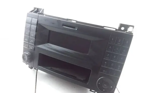 Mercedes-Benz Sprinter W906 Radio/CD/DVD/GPS head unit A9069000004 A9069016201
