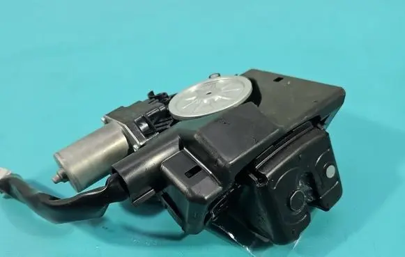 Toyota RAV 4 (XA50) Tailgate/trunk/boot lock/catch/latch 163800-0790 IMPRK1532580