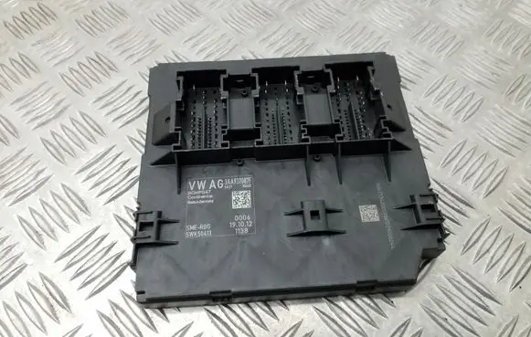 Volkswagen PASSAT B7 Comfort/convenience module 3AA937087F