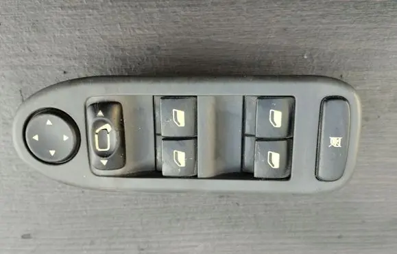 Citroen C5 Electric window control switch 96514300ZF
