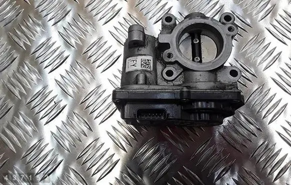 Renault Captur Electric throttle body valve H8201171233 161206038R