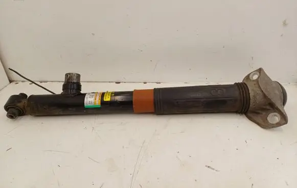 Lexus RX 450H Rear shock absorber/damper 4853048530