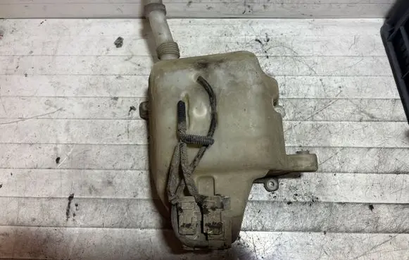 Honda Accord Windshield washer fluid reservoir/tank 