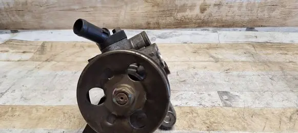 Honda FR-V Power steering pump